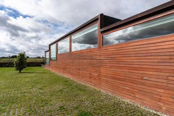Cost of Wood Cladding Service in Kansas City